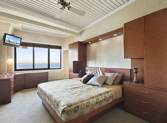 5th image of 10 Bay Street Lndg APT 7