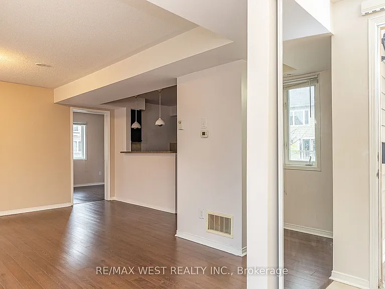 4975 Southampton Dr #218 — Photo 3