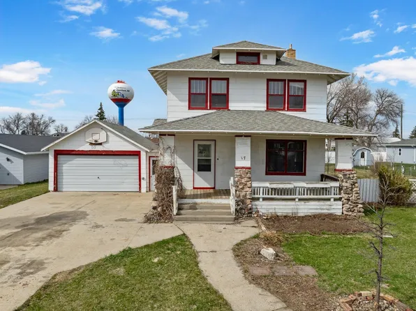 17 3rd Ave NW, Garrison, ND 58540