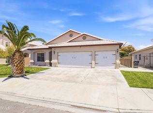 4121 W Avenue J6, Lancaster, CA 93536