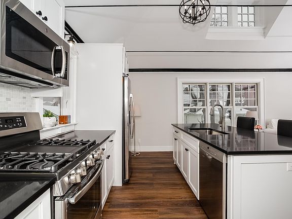 Duplex Loft - Morgan Court 85 East Ave