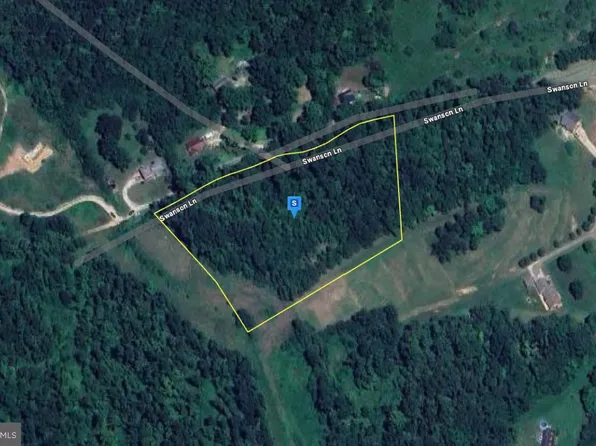 155 Swanson Ln, Kenova, WV 25530