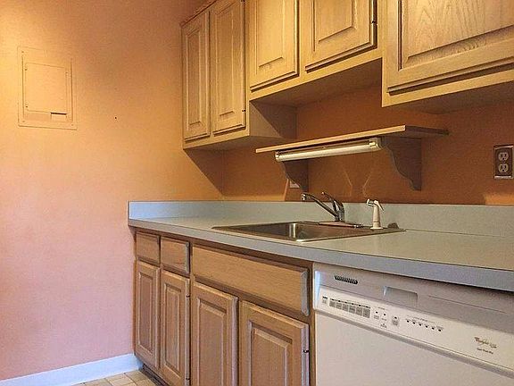 4th image of 2104 Pauline Blvd APT 107