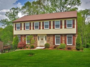 1474 Greendale Dr, Pittsburgh, PA