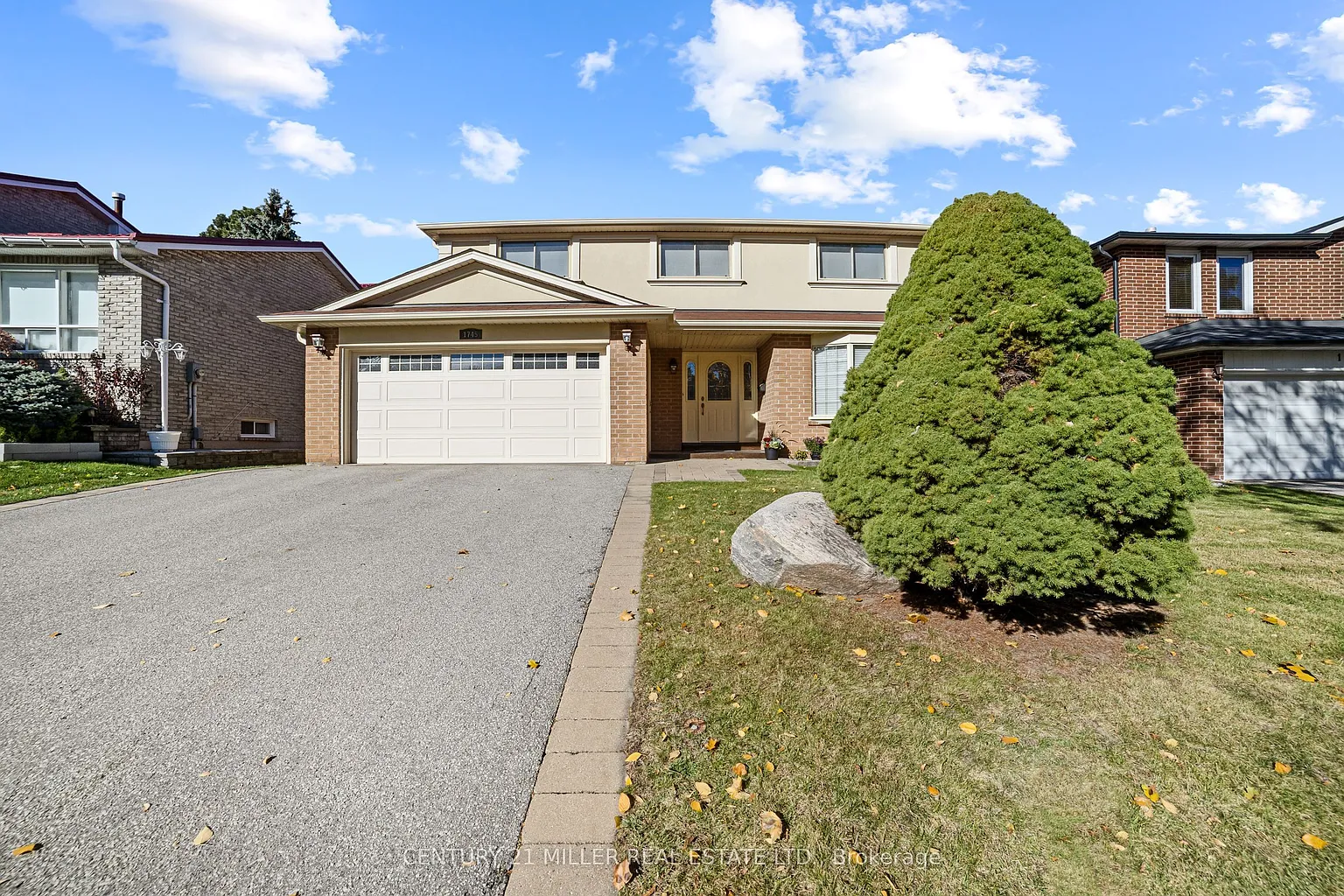 1745 Saltdene Ter photo 1
