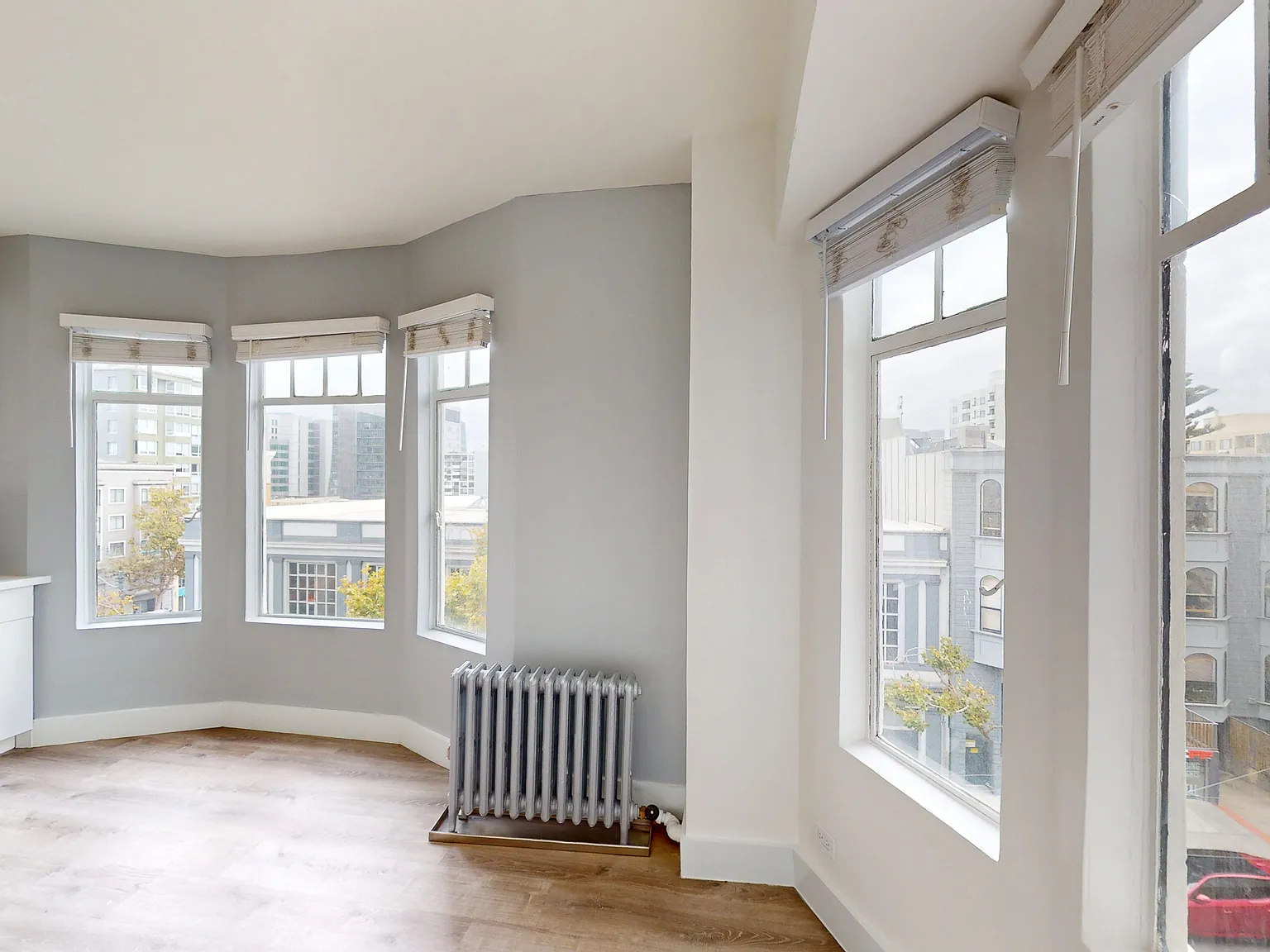 Spacious 2BR in Central San Francisco | Pet Friendly — Photo 4
