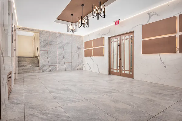 Rented by Revona Properties | media 8