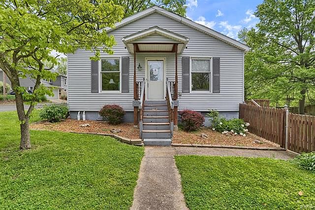 1st image of 52 Austin Ave