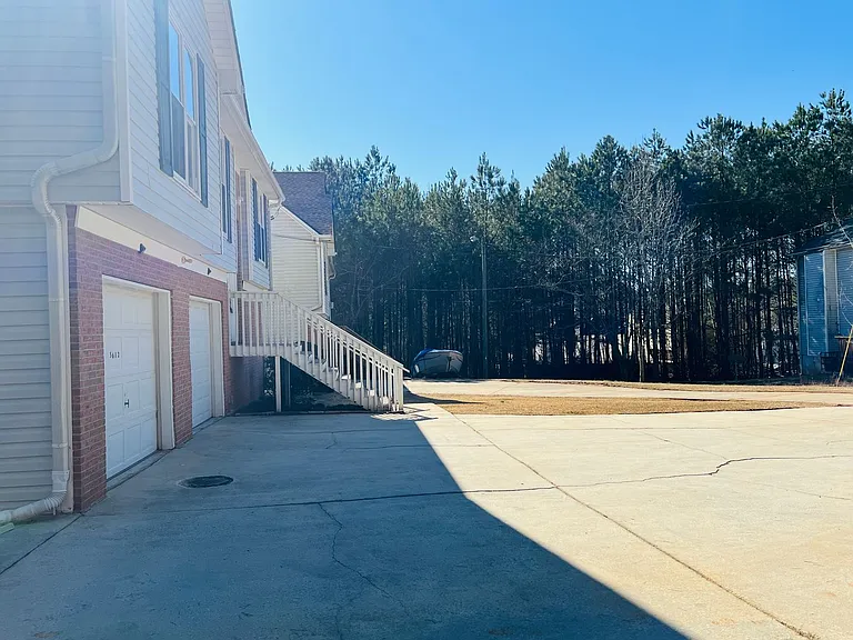 5612 Feldwood Rd — Photo 42