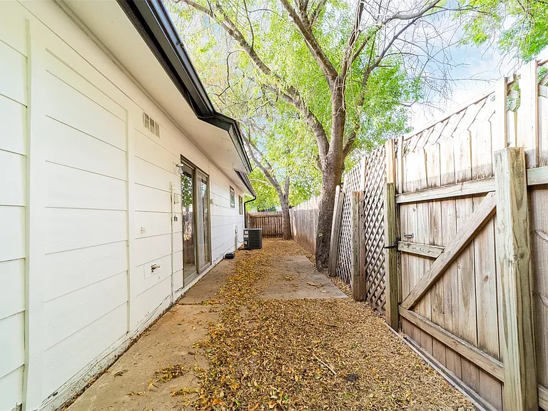 1738 Rutland Dr #A — Photo 7