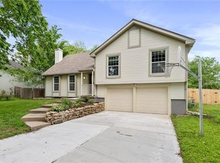 8617 Stearns St, Overland Park, KS 66214