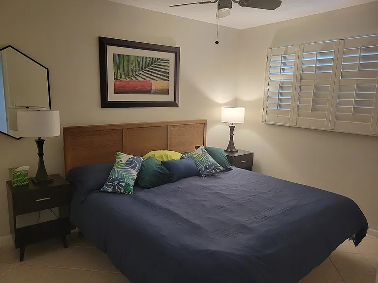 King bed in 2nd bedroom.