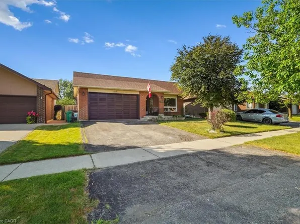 110 Blackthorn Ln, Brampton, ON L6V 3K8