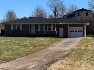 564 N Pine St, Whitwell, TN 37397