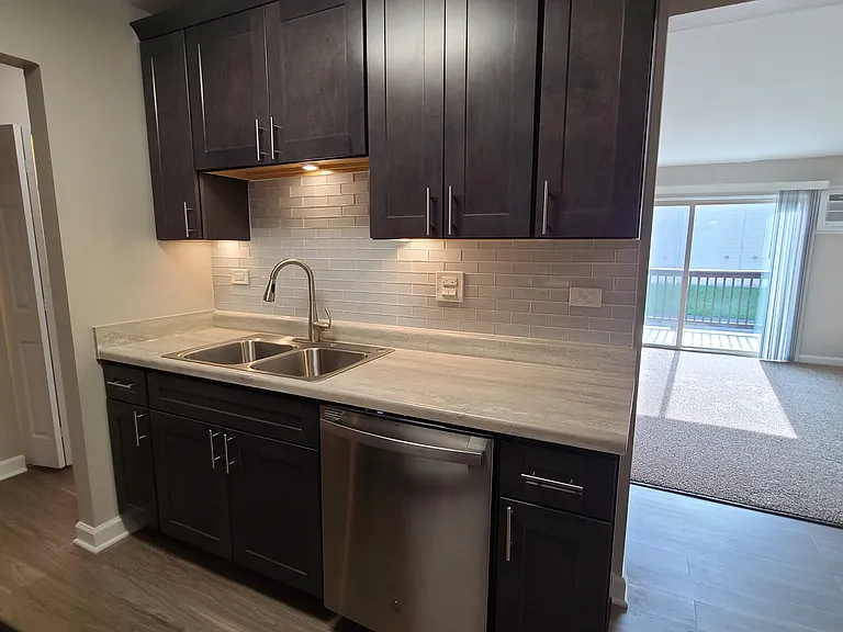 Willowbrook Apartment Homes — Photo 6