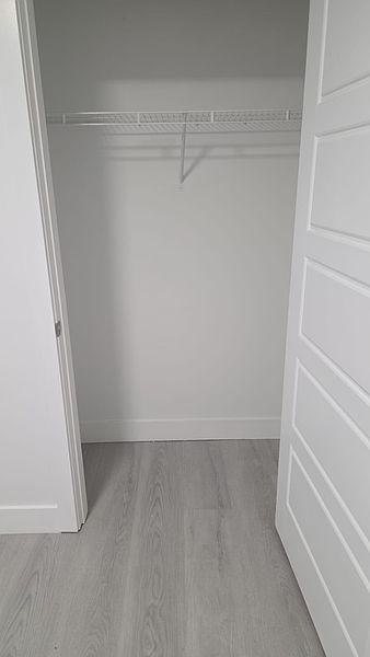 North Vancouver House for rent - 2 Bedrooms — photo 11