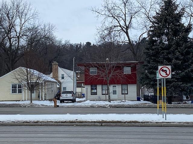 1500 sq ft 2 story home. Completely remodeled home. All new appliances. First floor bath includes tub/shower. First floor bedroom, Kitchen and living room. 3 hall closets on the first floor. 3 bedrooms and one bath (walk-in shower) on second floor. 3