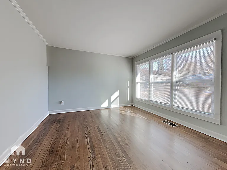 6143 Castle Ct — Photo 5