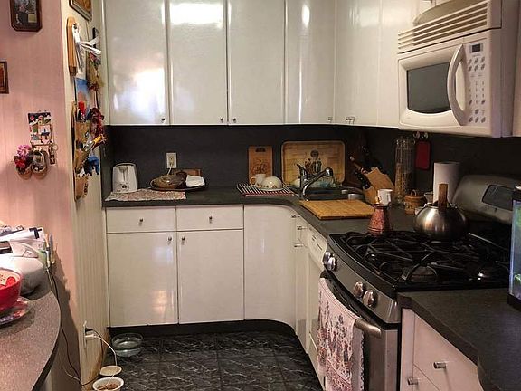 3rd image of 2629 E 23rd St APT 1G