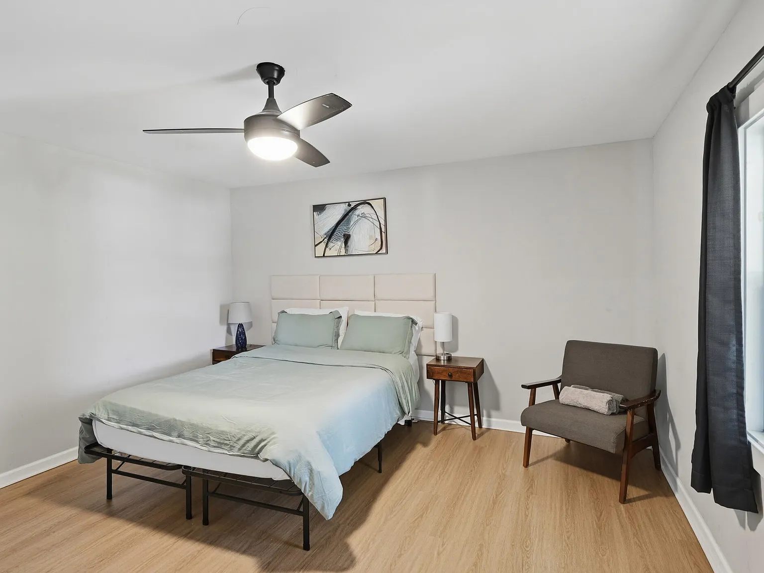 3 bed, 2.0 bath, 1163 sqft, $1,895 — Photo 4