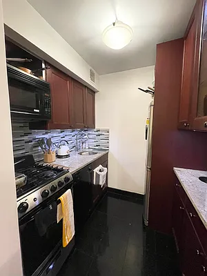 Rented by Oxford Property Group | media 6