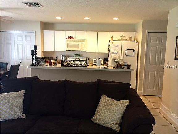 3rd image of 2124 Heathwood Cir