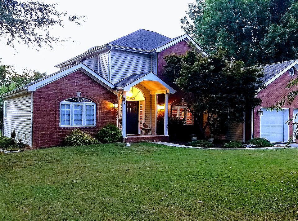 1st image of 372 Mill Creek Trl NE