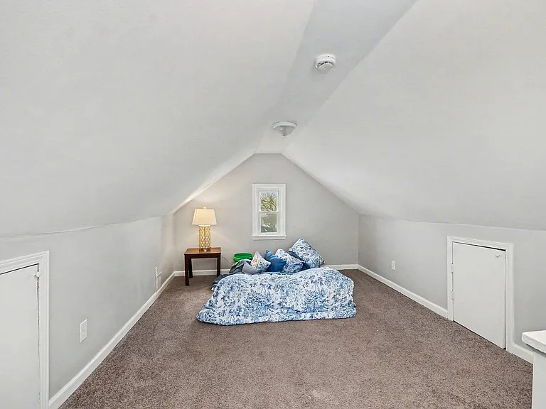 20801 Elroy Ave — Photo 13