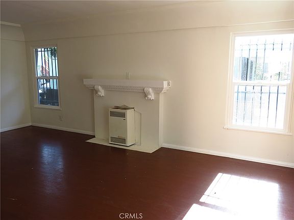 4th image of 862 W 41st St
