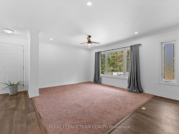 5th image of 405 Calvin Rd