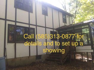 17 Shadowbrook Dr, Clifton Park, NY 12065