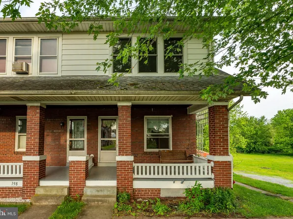 196 Galen Hall Rd, Reinholds, PA 17569