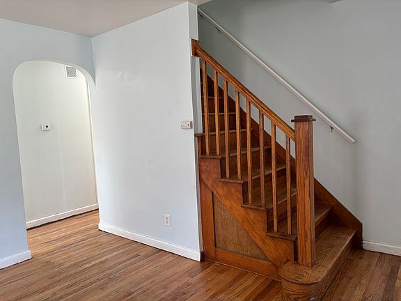 5th image of 58 Burr Ave