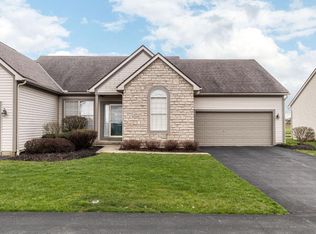 171 Pebble Creek Dr, Pataskala, OH 43062