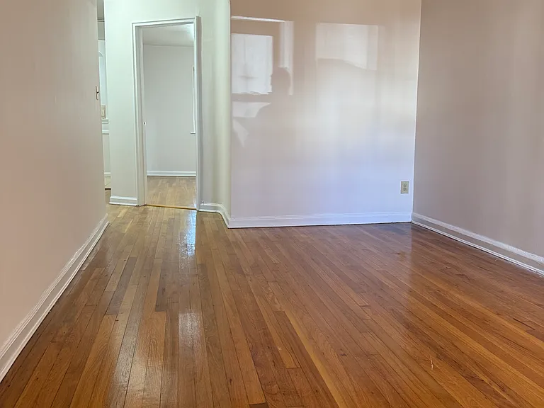 1060 Neill Ave #B — Photo 1
