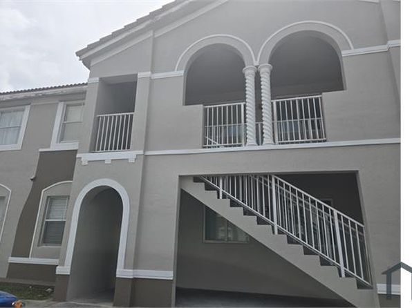 2524 SE 16th Rd UNIT 203