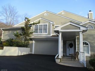 75 S Edgewood Rd, Bedminster, NJ 07921