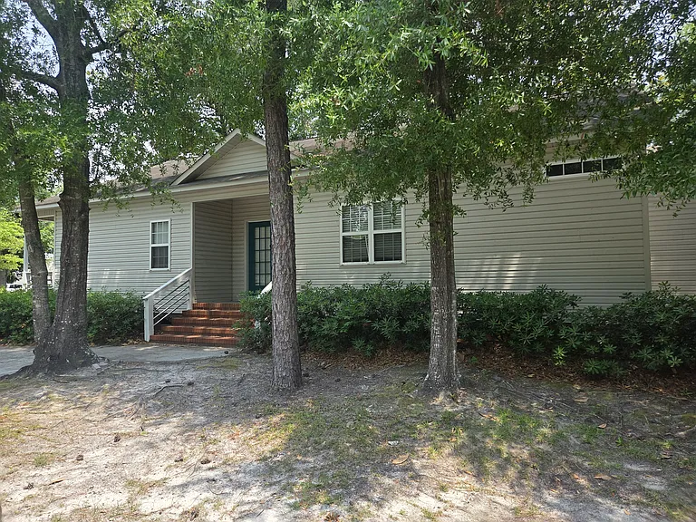 4912 Old Meares Rd — Photo 2