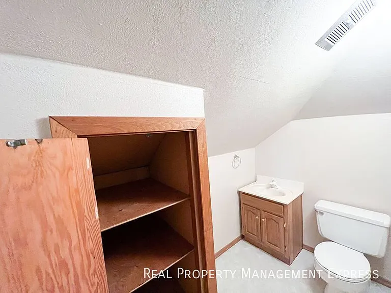 715 S 4th Ave — Photo 12