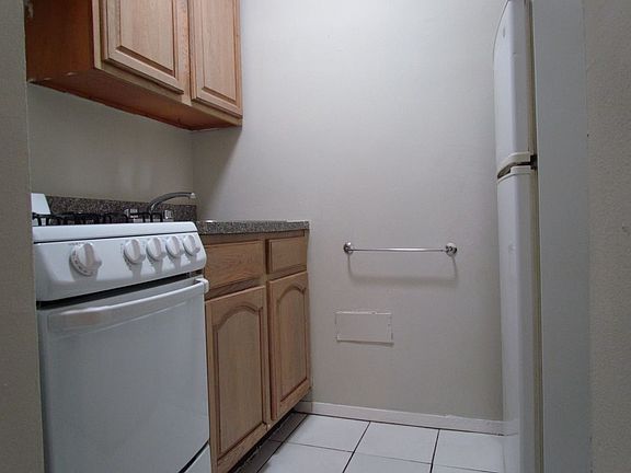 5th image of 210 Thompson St #3CN