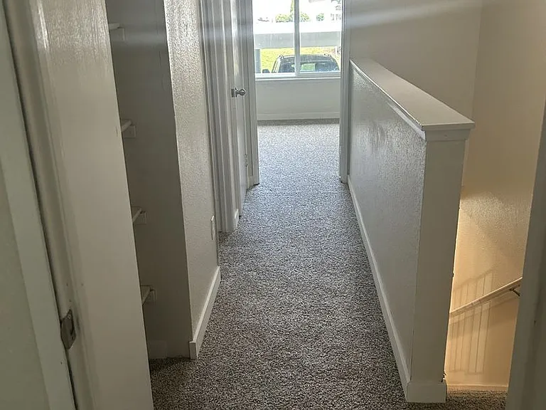 11 S 338th Pl — Photo 6
