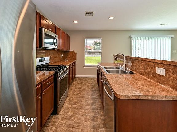 4th image of 15622 Harris Canyon Ln