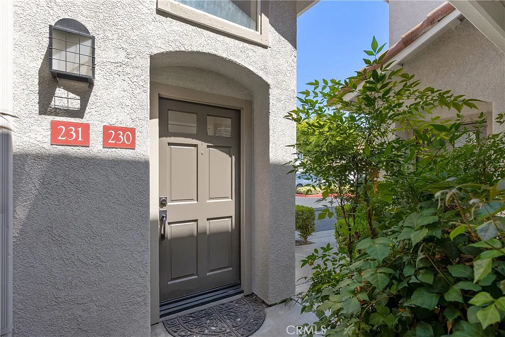 2 bed, 1186 sqft, $3,600 — Photo 4