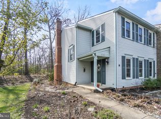 2190 Pond View Ct, Reston, VA 20191