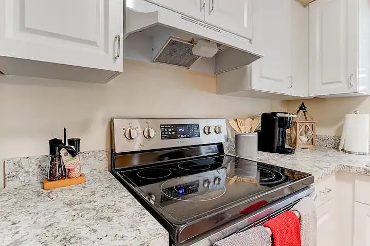 774 NW Floresta Dr — Photo 12