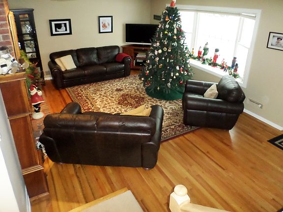 2nd image of 77 Otoole St