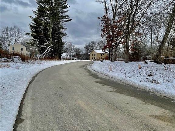 3rd image of 7 Stonehouse Dr