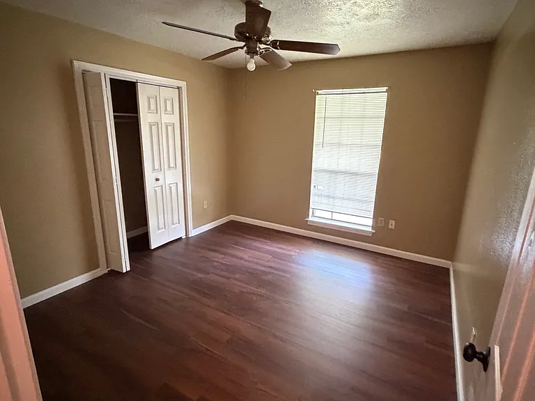 3522 E Circle Dr — Photo 4