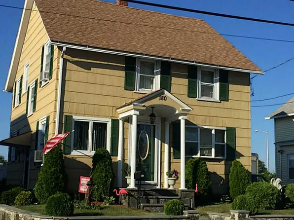 180 Wilmarth Ave, East Providence, RI 02914
