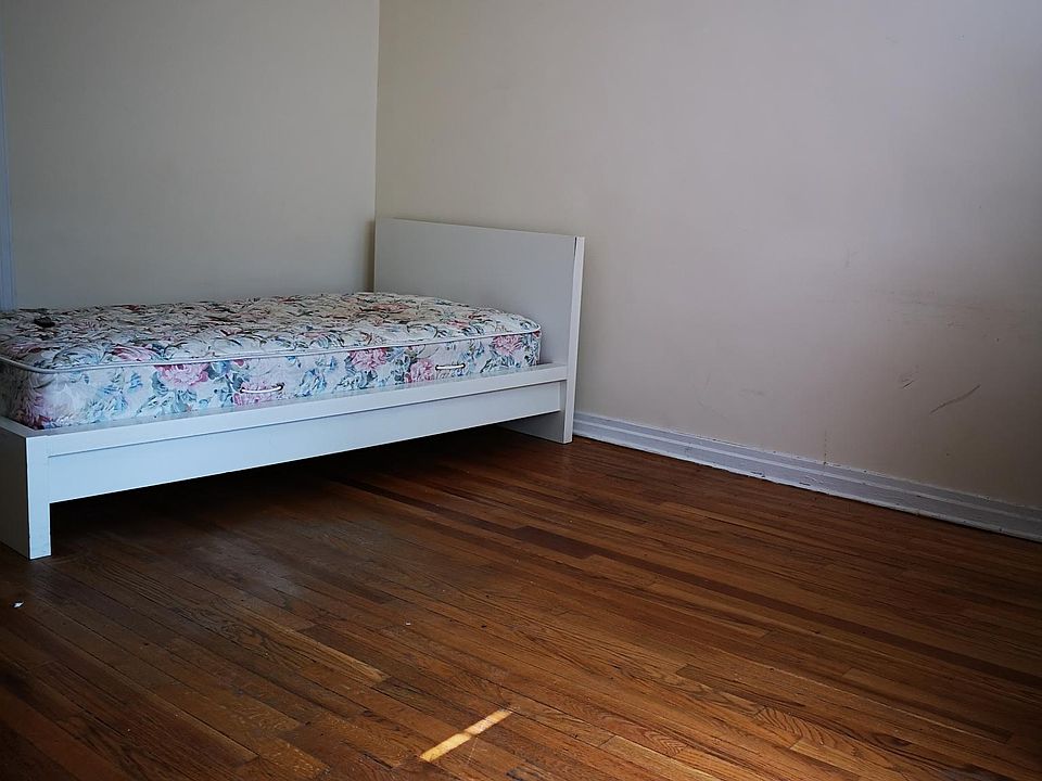 the additional fourth bedroom